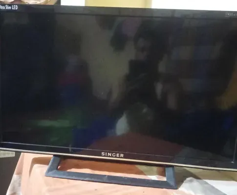 Singer LED TV